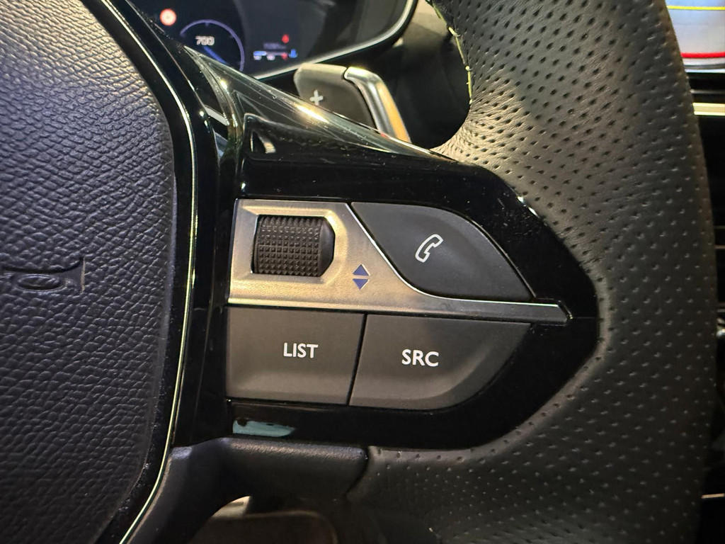 Peugeot 2008 1