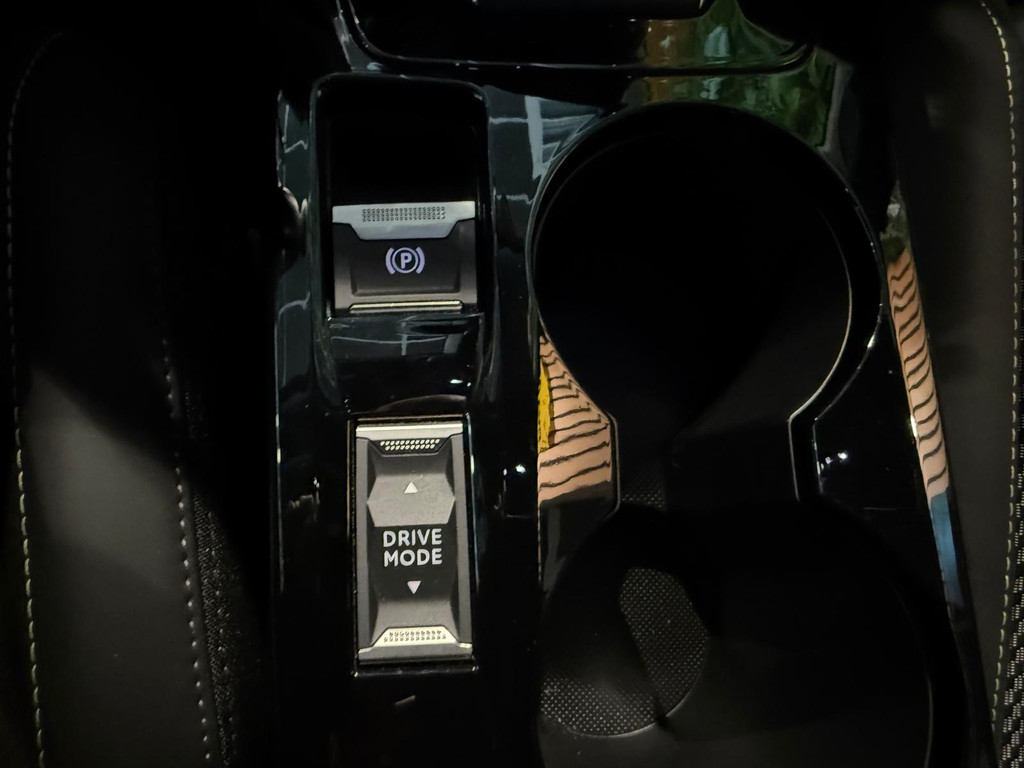Peugeot 2008 1
