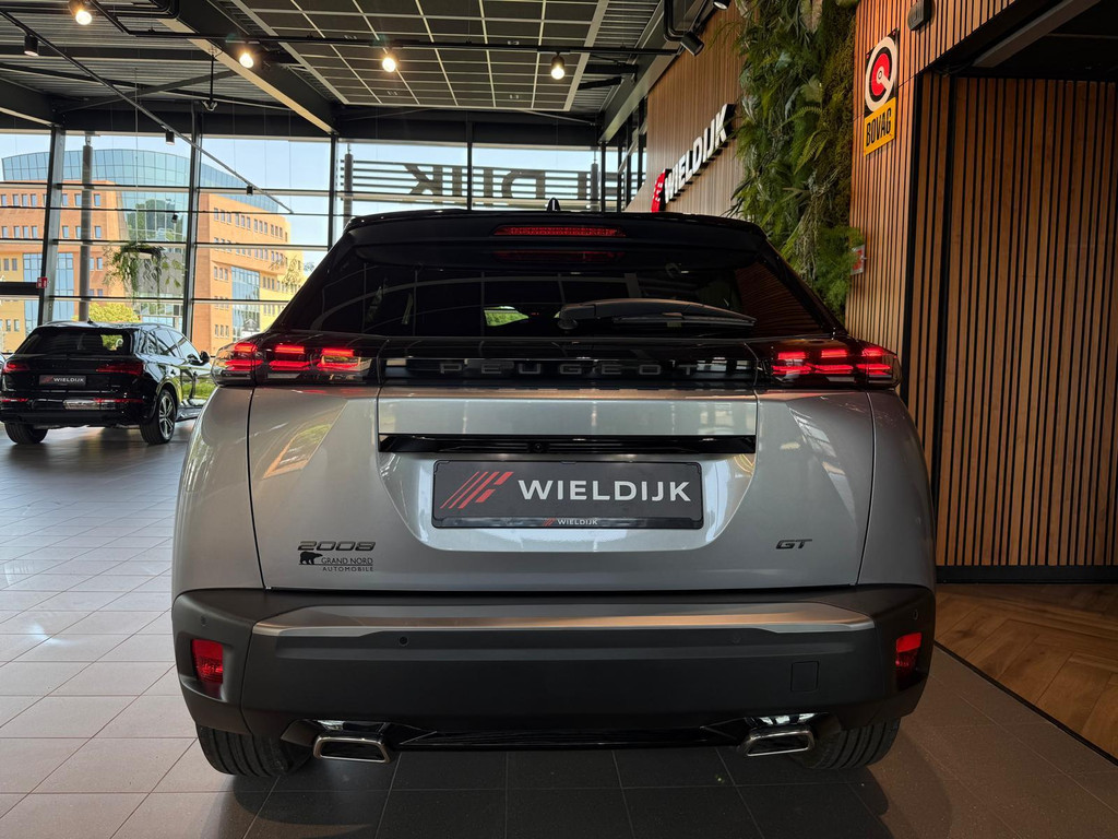 Peugeot 2008 1