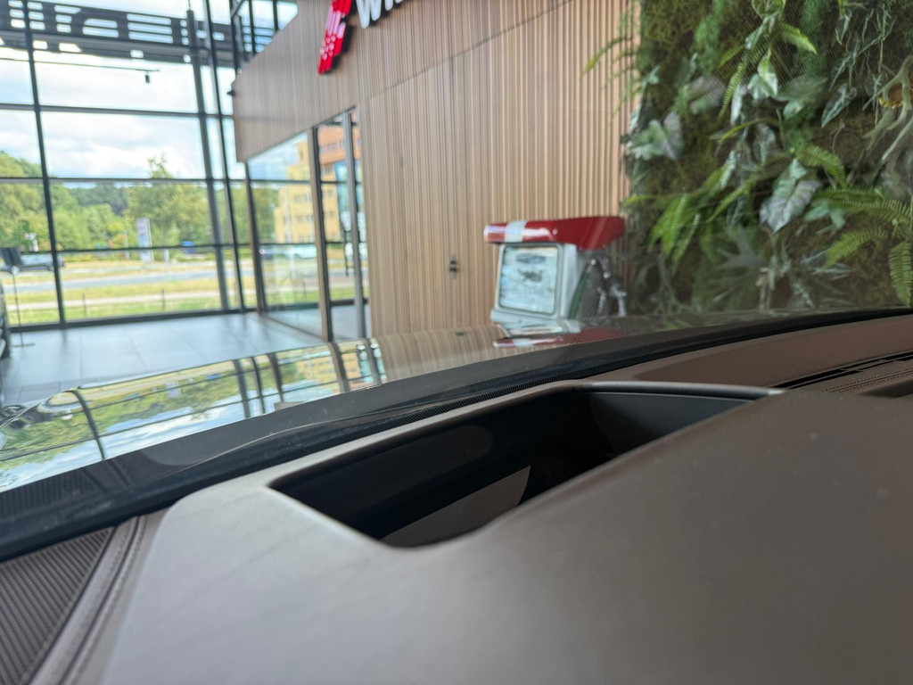 Audi Q8 1