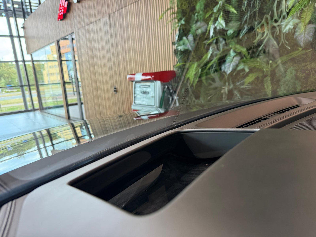 Audi Q8 1