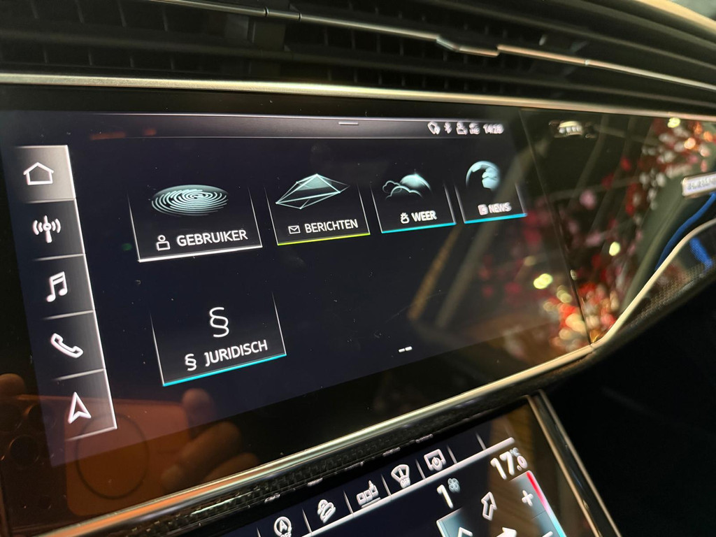 Audi Q8 1