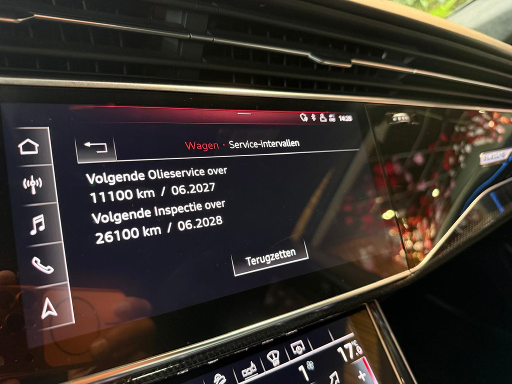 Audi Q8 1