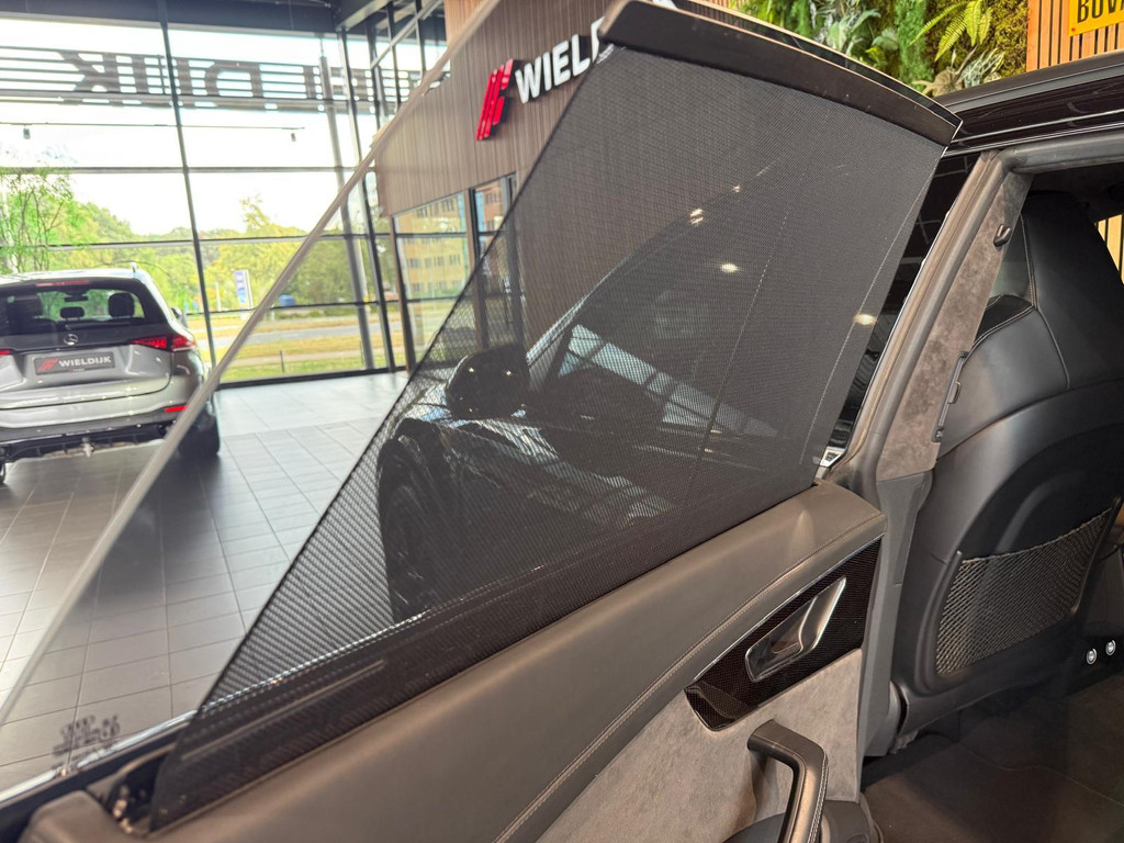 Audi Q8 1