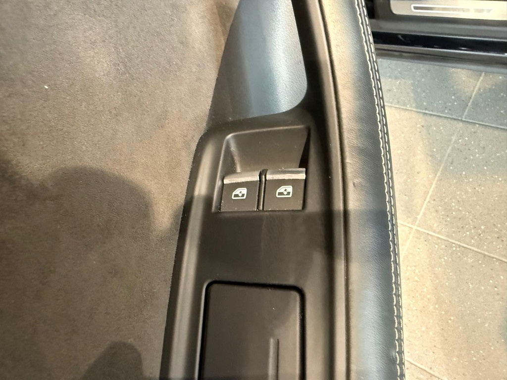 Audi Q8 1