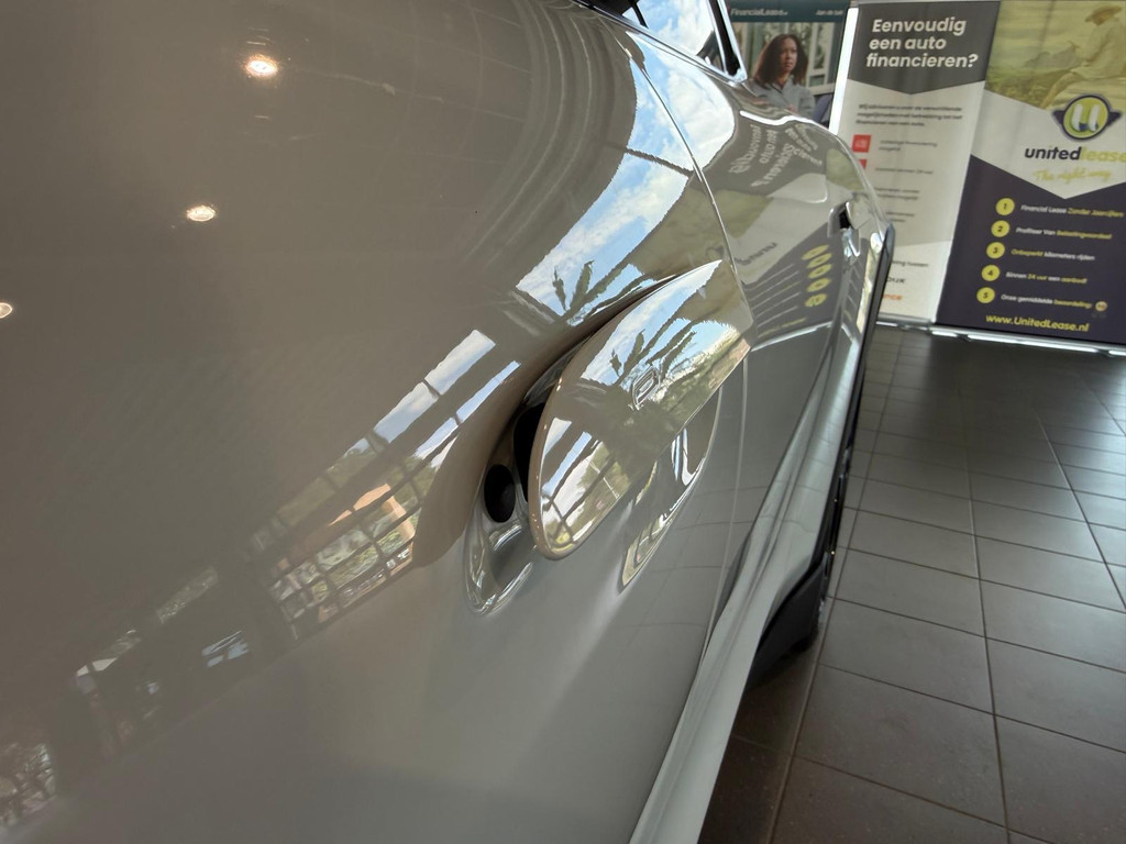 Porsche Taycan Cross Turismo 1
