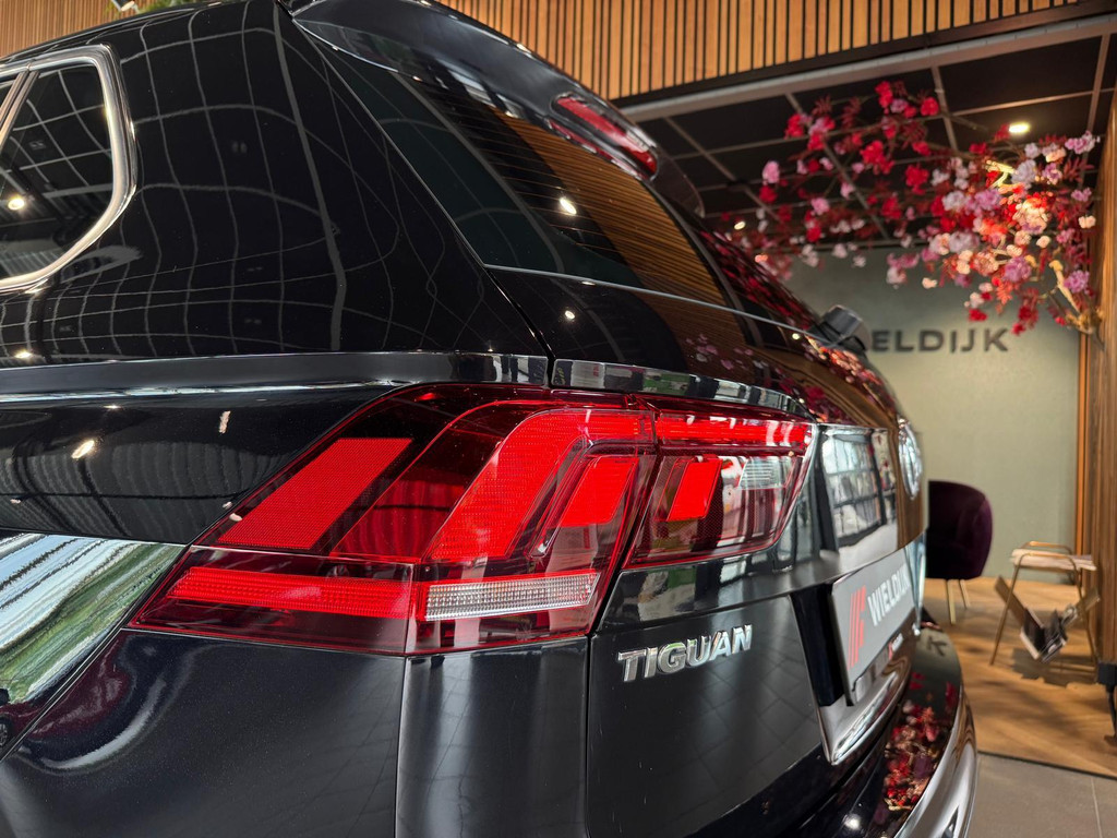 Volkswagen Tiguan 1
