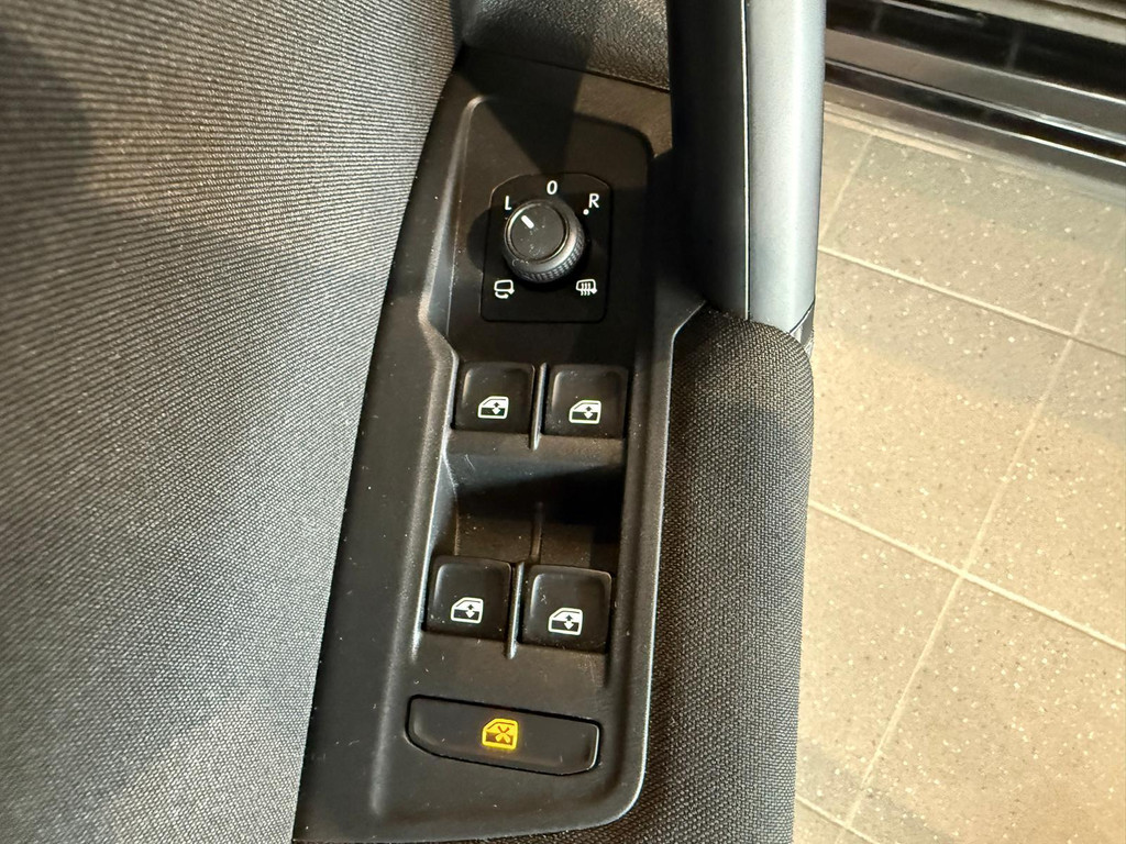 Volkswagen Tiguan 1