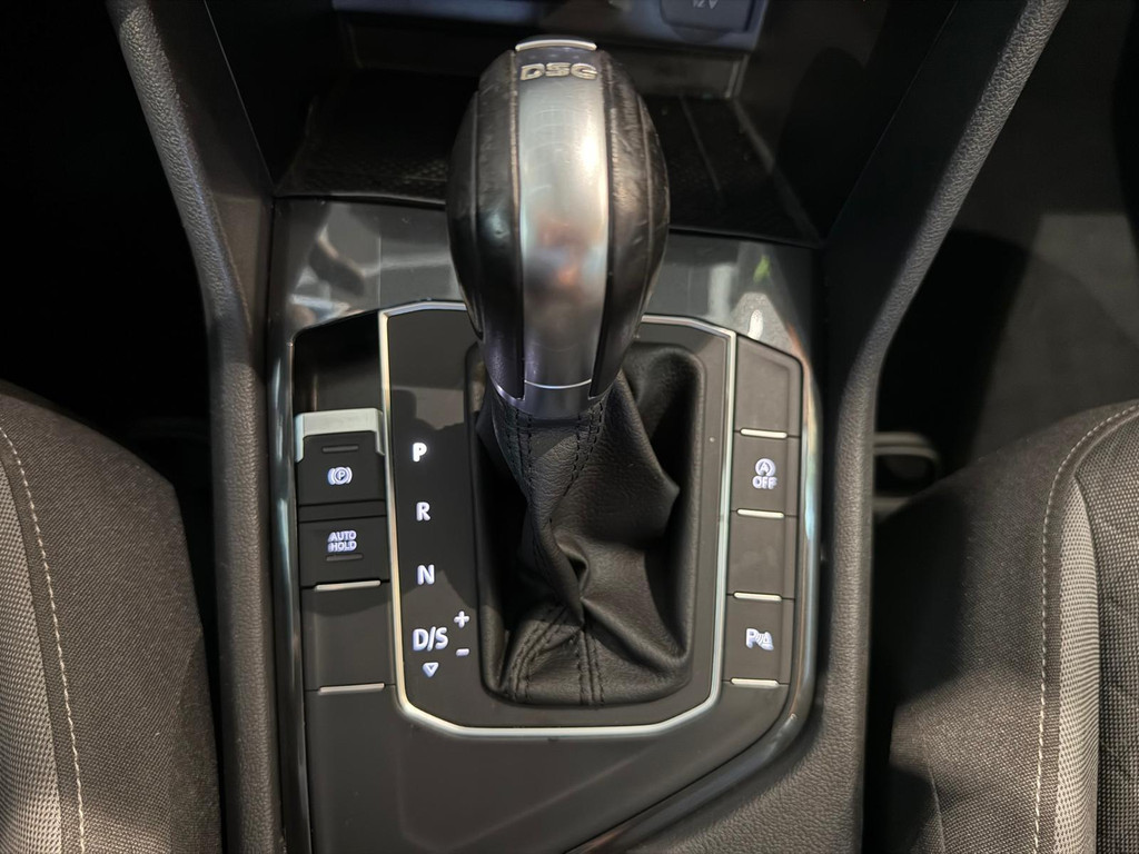 Volkswagen Tiguan 1