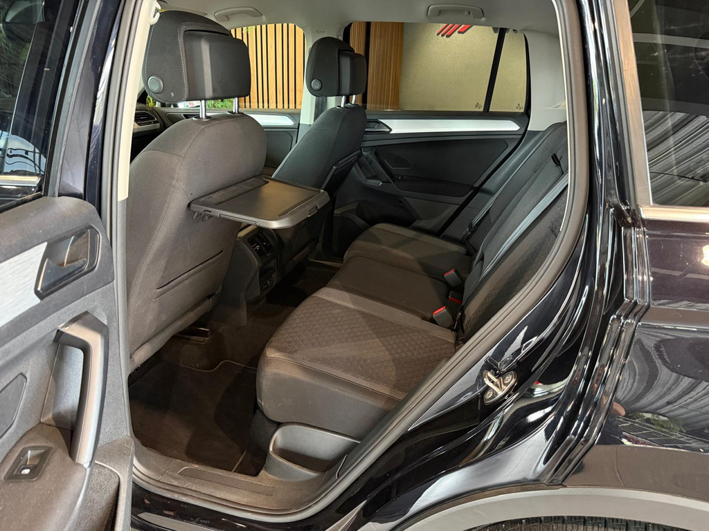 Volkswagen Tiguan 1