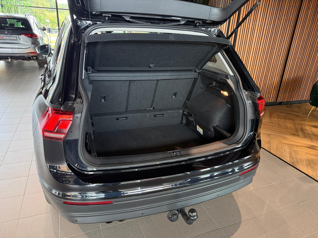 Volkswagen Tiguan 1