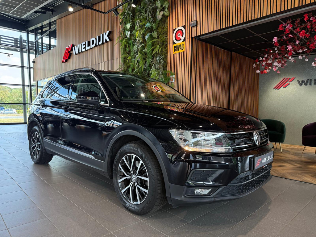 Volkswagen Tiguan 1