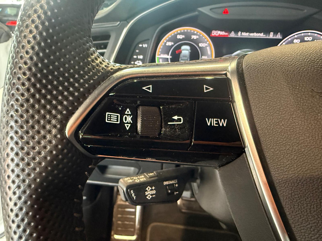 Audi A6 1