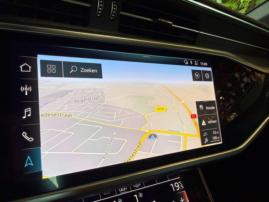 Audi A6 1