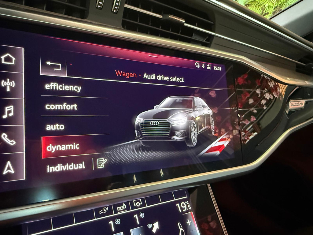 Audi A6 1