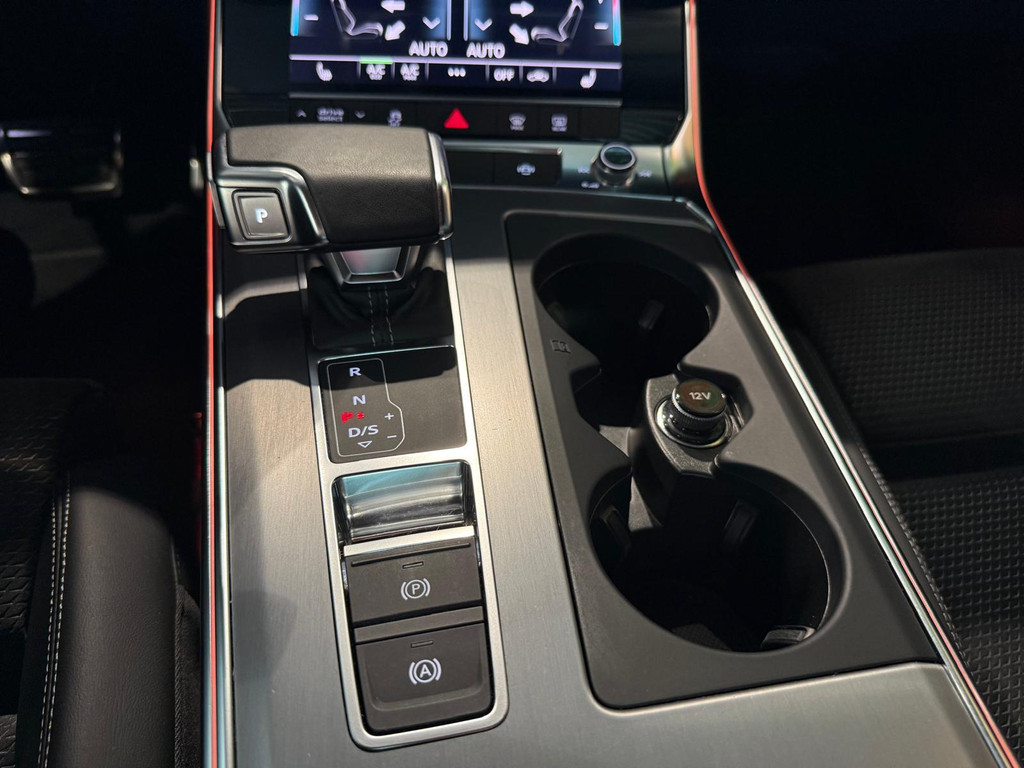 Audi A6 1