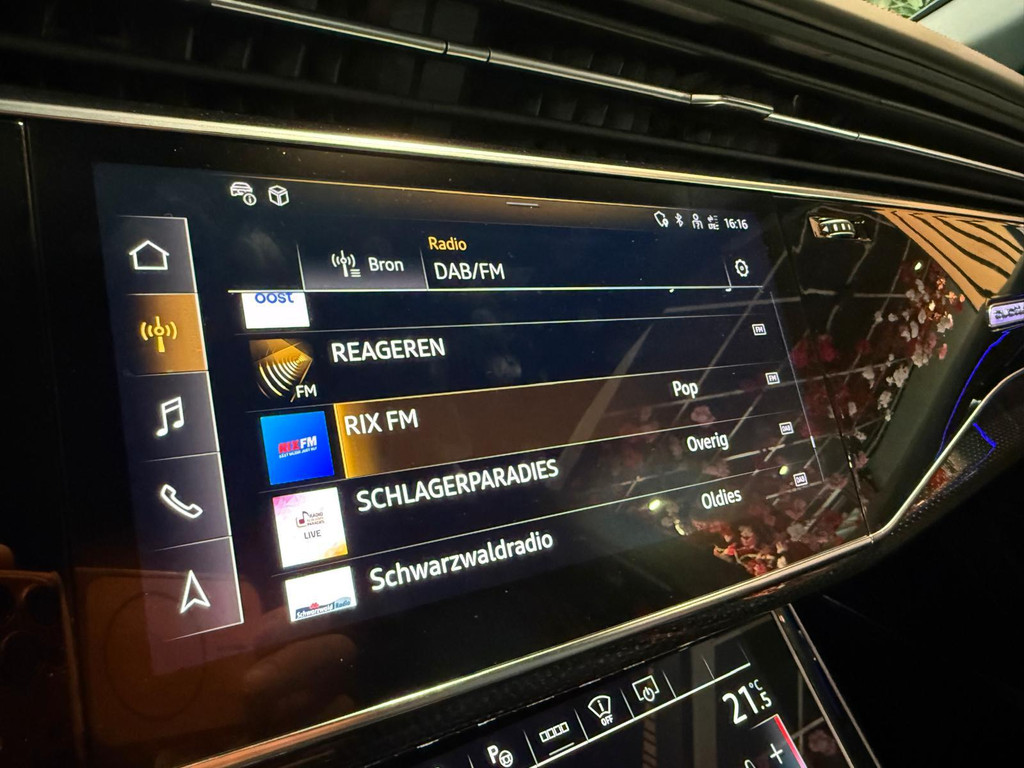 Audi Q8 1