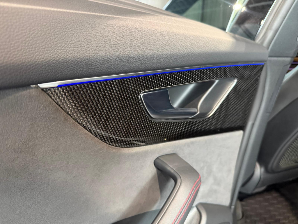 Audi Q8 1