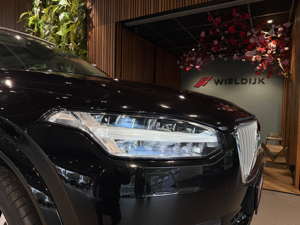 Volvo XC90 1
