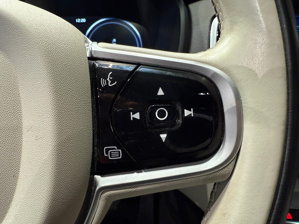 Volvo XC90 1