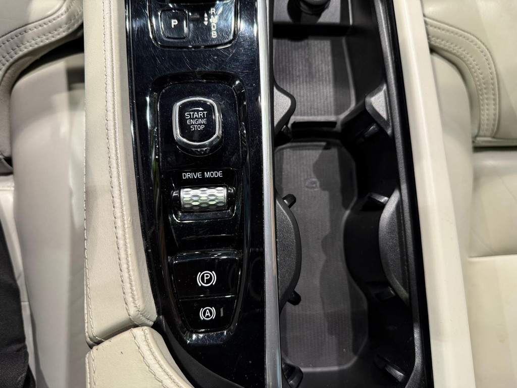Volvo XC90 1