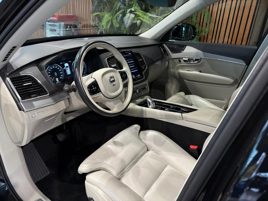 Volvo XC90 1
