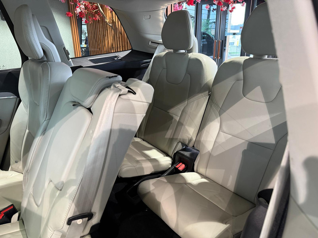 Volvo XC90 1