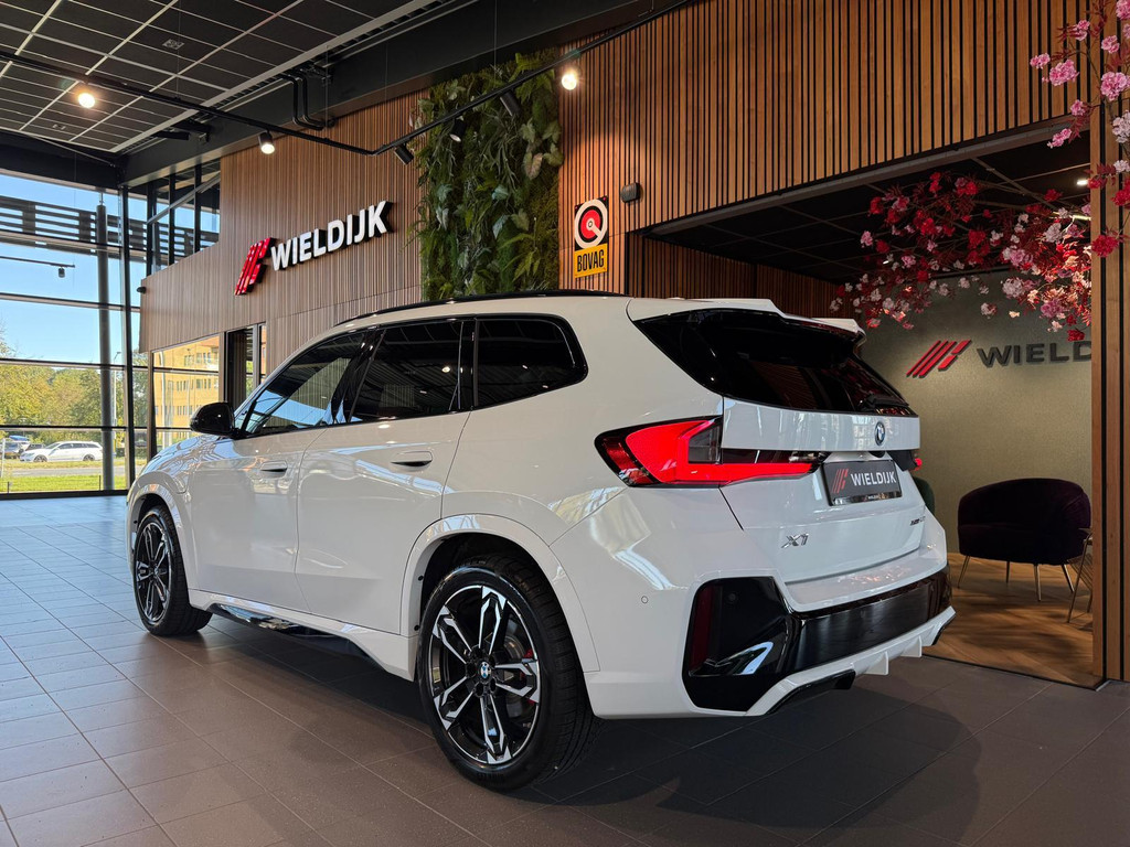 BMW X1 1